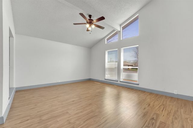 6800 Eagle Rock Drive, Fort Worth, TX 76133