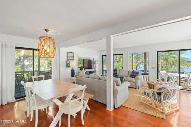 219 N Bald Head Wynd 12b, Southport, NC 28461