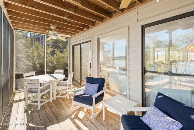 219 N Bald Head Wynd 12b, Southport, NC 28461