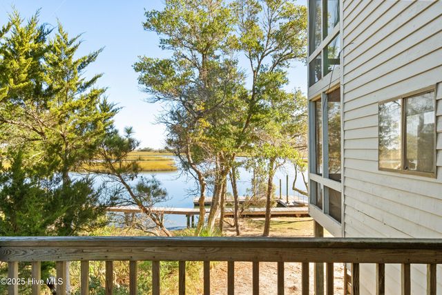 219 N Bald Head Wynd 12b, Southport, NC 28461