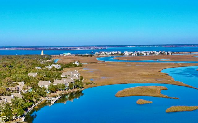 219 N Bald Head Wynd 12b, Southport, NC 28461