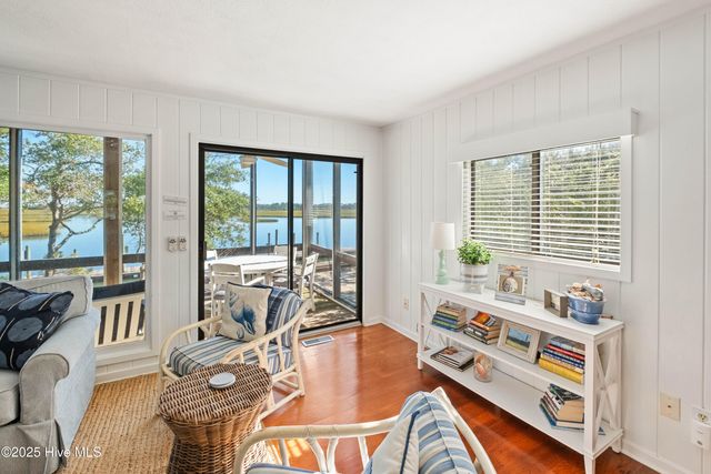 219 N Bald Head Wynd 12b, Southport, NC 28461