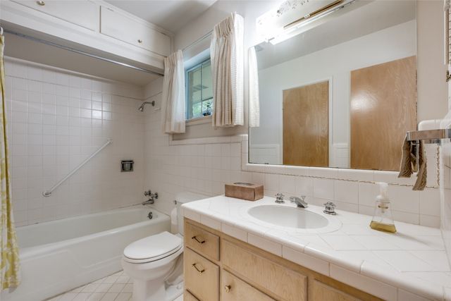 1723 Timbergrove Circle, Dallas, TX 75208