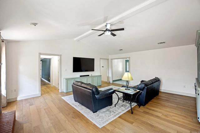 2303 W 5th Street, Russellville, AR 72801