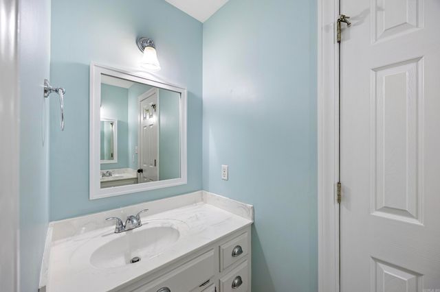 2303 W 5th Street, Russellville, AR 72801