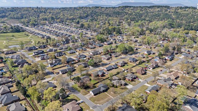 2303 W 5th Street, Russellville, AR 72801