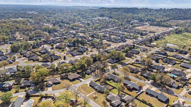 2303 W 5th Street, Russellville, AR 72801