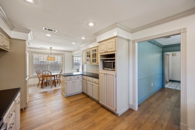 2303 W 5th Street, Russellville, AR 72801