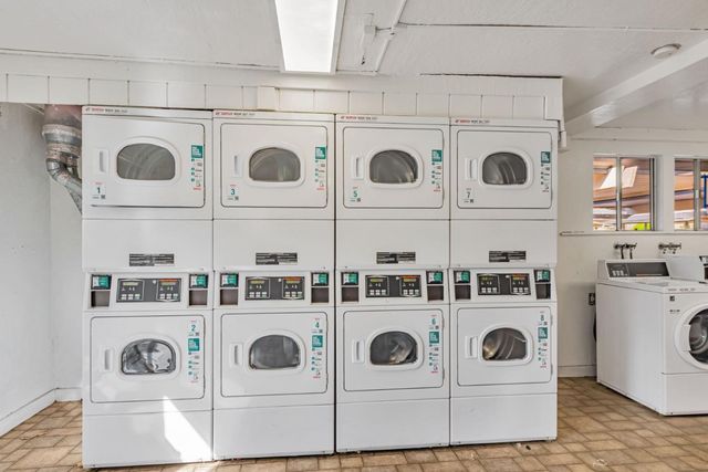 121 Buckingham Drive 25, Santa Clara, CA 95051