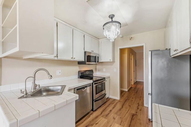 121 Buckingham Drive 25, Santa Clara, CA 95051