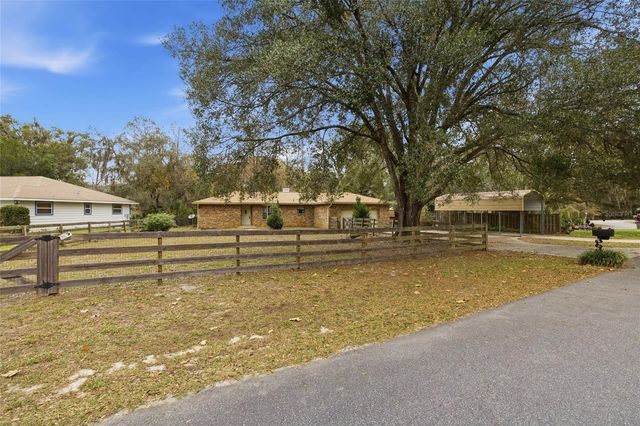3899 E RIVERSIDE DRIVE, Dunnellon, FL 34434