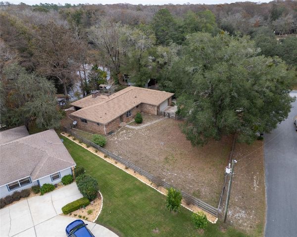 3899 E RIVERSIDE DRIVE, Dunnellon, FL 34434