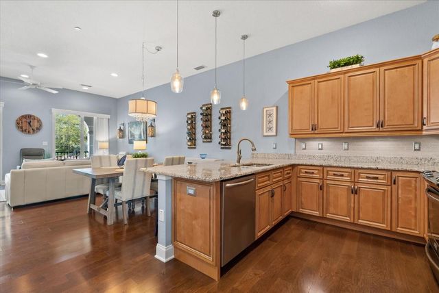 429 NOKOMIS AVENUE S, Venice, FL 34285