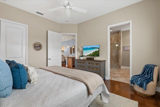 429 NOKOMIS AVENUE S, Venice, FL 34285