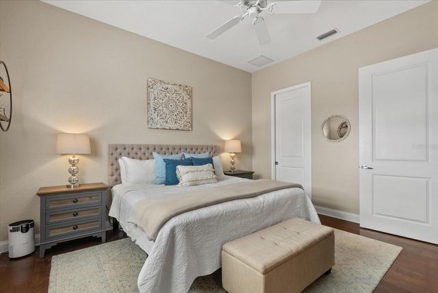 429 NOKOMIS AVENUE S, Venice, FL 34285