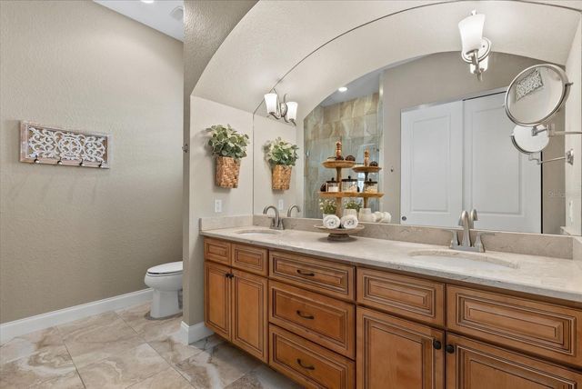 429 NOKOMIS AVENUE S, Venice, FL 34285