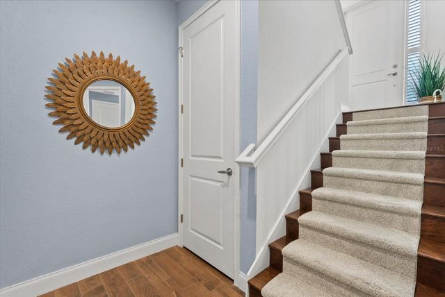 429 NOKOMIS AVENUE S, Venice, FL 34285