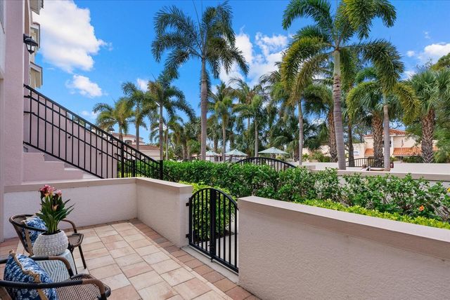 429 NOKOMIS AVENUE S, Venice, FL 34285