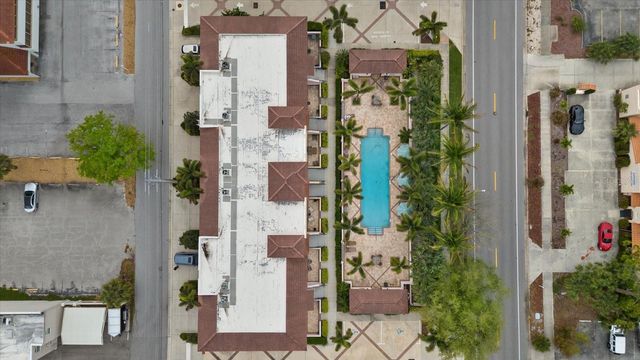 429 NOKOMIS AVENUE S, Venice, FL 34285