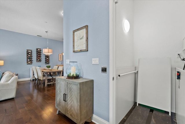 429 NOKOMIS AVENUE S, Venice, FL 34285