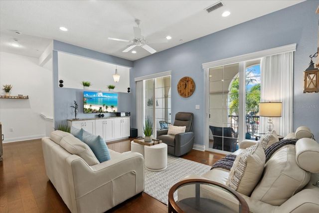 429 NOKOMIS AVENUE S, Venice, FL 34285