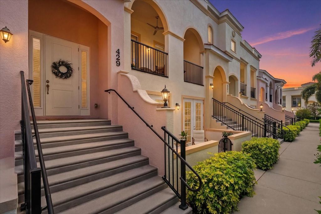 429 NOKOMIS AVENUE S, Venice, FL 34285