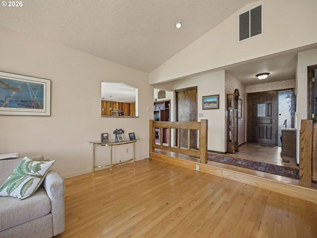 9626 S GRIBBLE Rd, Canby, OR 97013