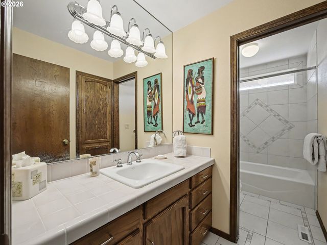 9626 S GRIBBLE Rd, Canby, OR 97013