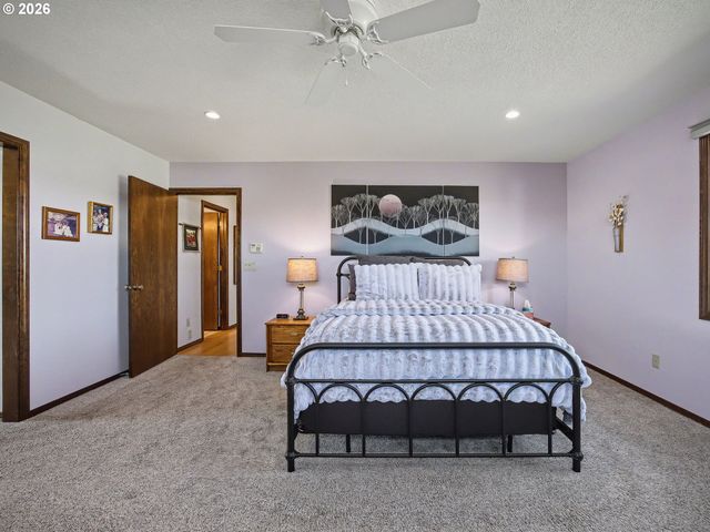 9626 S GRIBBLE Rd, Canby, OR 97013