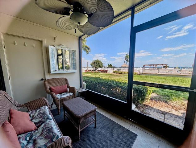 6218 PALMA DEL MAR BOULEVARD S 114, St Petersburg, FL 33715