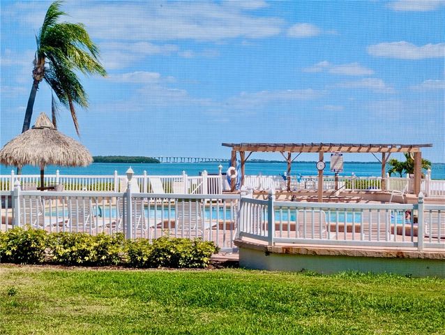 6218 PALMA DEL MAR BOULEVARD S 114, St Petersburg, FL 33715