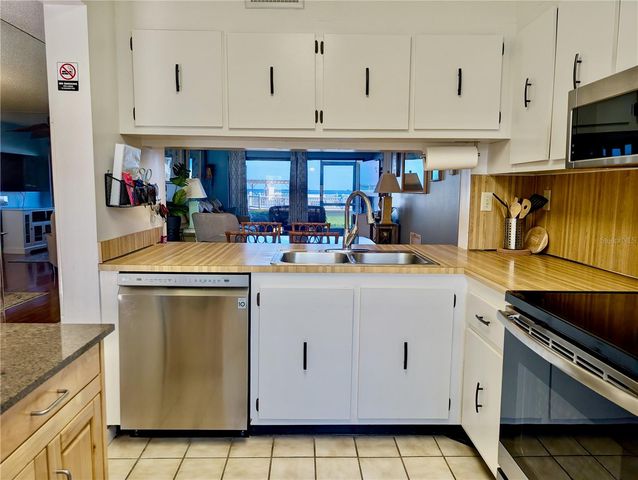 6218 PALMA DEL MAR BOULEVARD S 114, St Petersburg, FL 33715