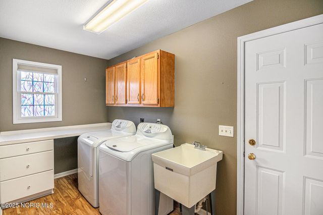 602 Bridgeview Drive, Perrysburg, OH 43551