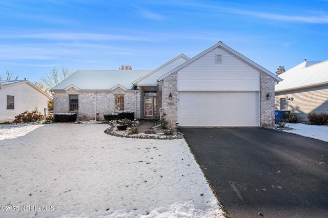 602 Bridgeview Drive, Perrysburg, OH 43551