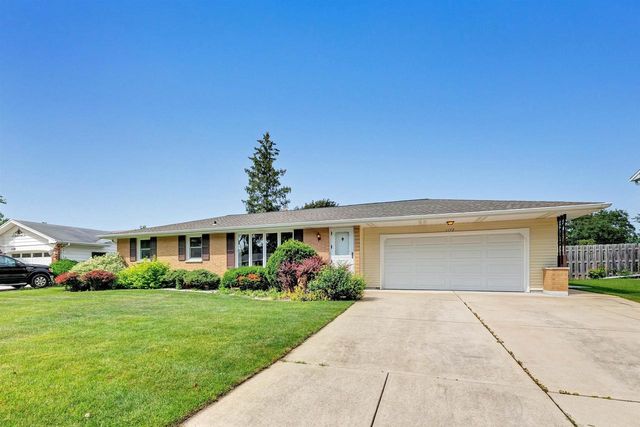 1172 ALICE DRIVE, Green Bay, WI 54304