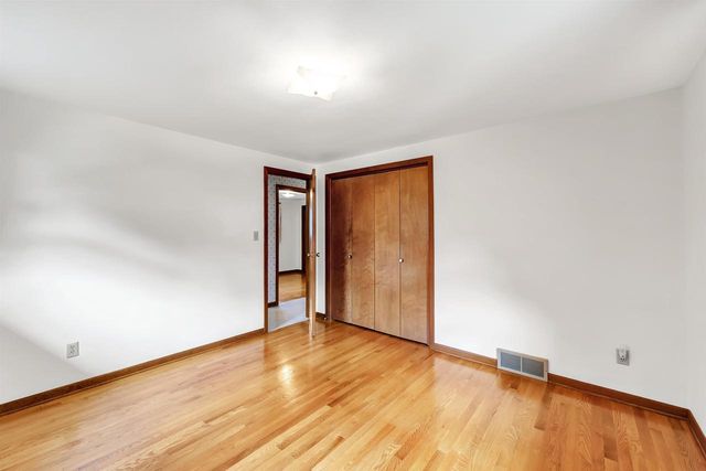 1172 ALICE DRIVE, Green Bay, WI 54304