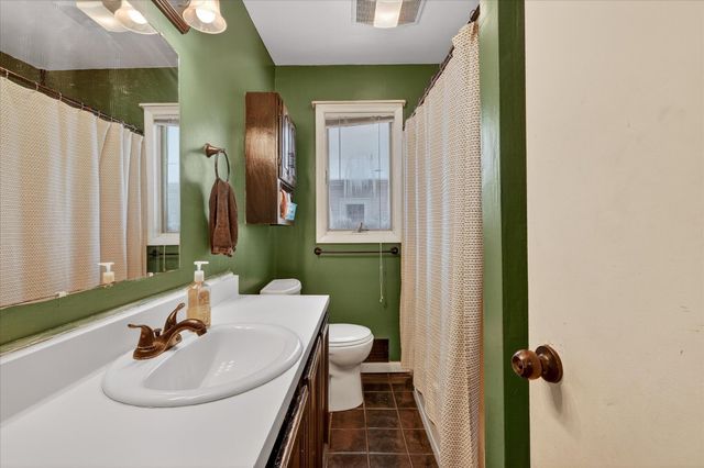 125 Nora Street Se, City Of Kentwood, MI 49548