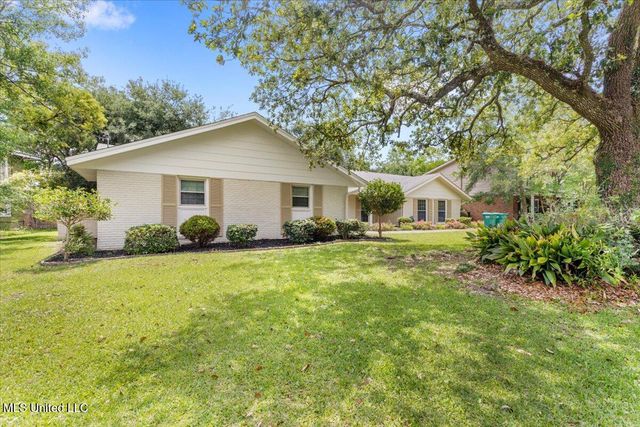 78 Bayou Circle, Gulfport, MS 39507
