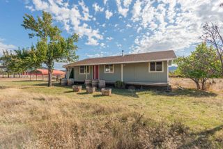 1095 Hyampom Road, Hayfork, CA 96041