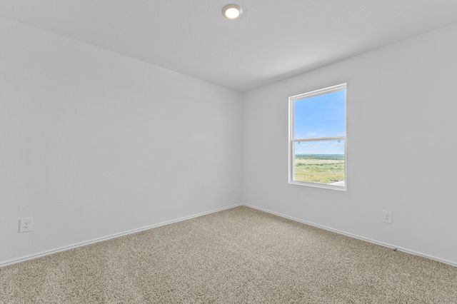 175 Arnold LOOP, Uhland, TX 78640