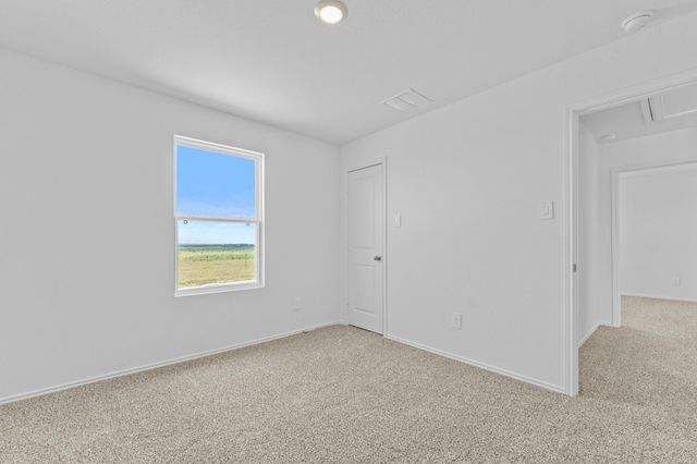 175 Arnold LOOP, Uhland, TX 78640