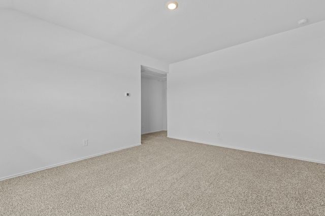 175 Arnold LOOP, Uhland, TX 78640