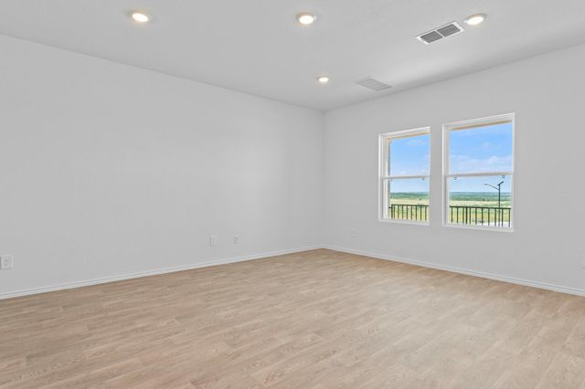 175 Arnold LOOP, Uhland, TX 78640