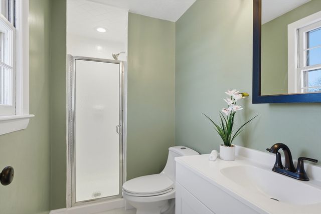 108 Cherry St, Framingham, MA 01701