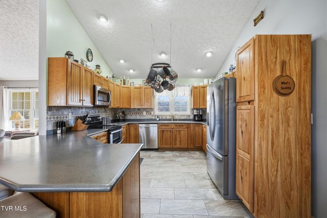 104 Wise Lane, Lebanon, VA 24266