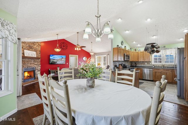 104 Wise Lane, Lebanon, VA 24266