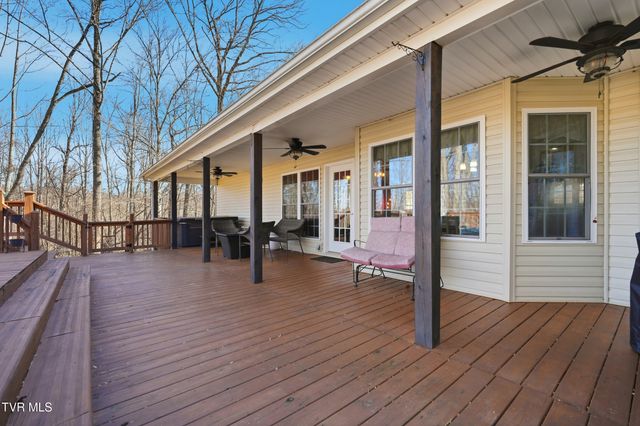 104 Wise Lane, Lebanon, VA 24266