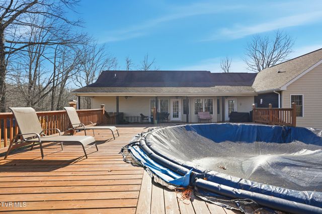 104 Wise Lane, Lebanon, VA 24266