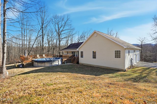104 Wise Lane, Lebanon, VA 24266
