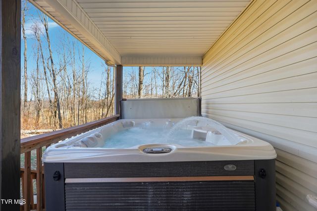 104 Wise Lane, Lebanon, VA 24266